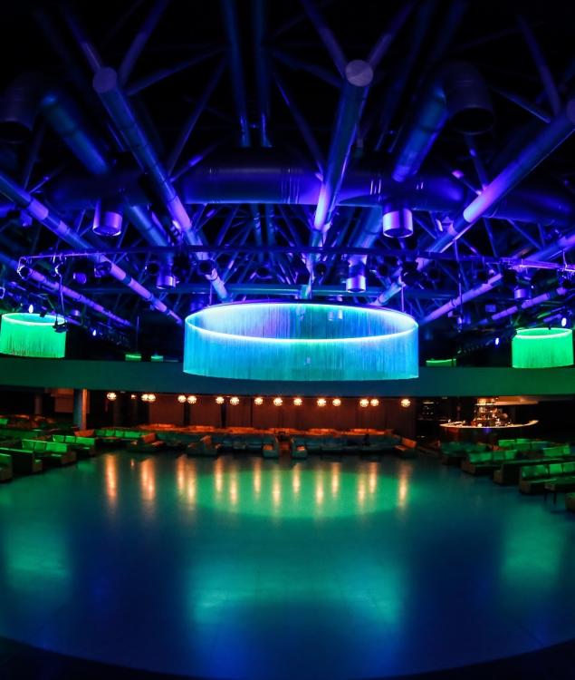 SOSPENSIONI DA 3 E 7 METRI IN FRANGIA IGNIFUGA E LED